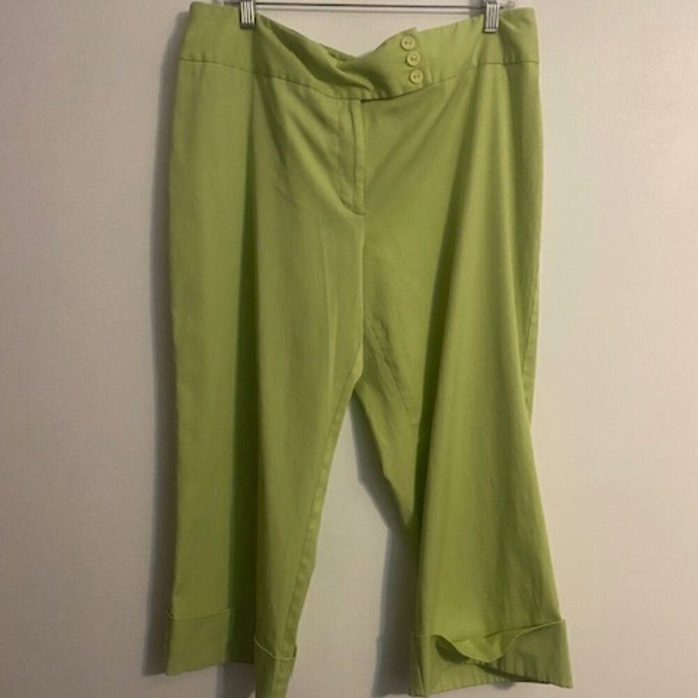 Fashion Bug Vintage Lime Green high waist cuffed capris, size 16